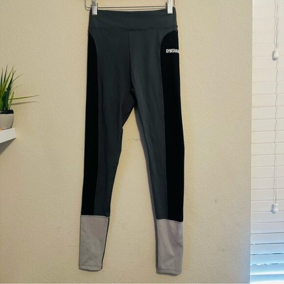 Gymshark Illusion Gray and Black High-Waisted Leggings Size Small - Picture 4 of 11